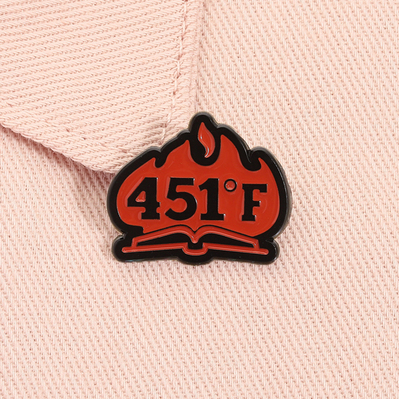 Fahrenheit 451 Book Enamel Pin - Science Buddies ulasan dan harga